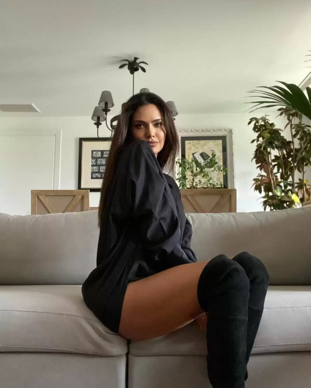 Glamorous pictures of Esha Gupta make heads turn.