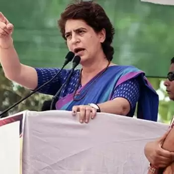 Priyanka attacked the Modi  government for exporting vaccine