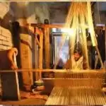 Yogi govt should stop harassment of weavers: Priyanka