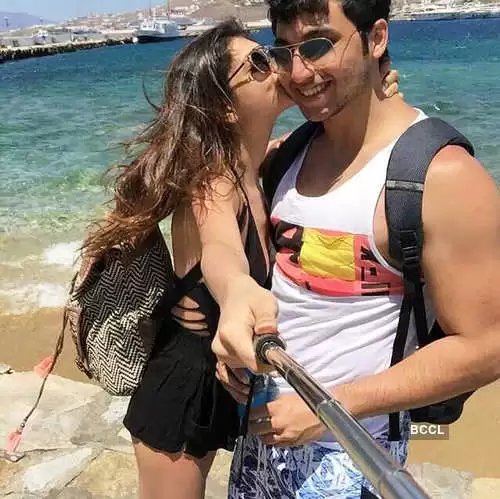 Chunky Panday’s niece Alanna Panday raises temperatures with her alluring pictures