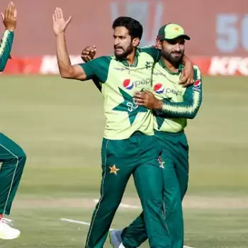 Pakistan beat Zimbabwe by 24 runs in third T20 to clinch series