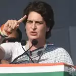 Government should help the labourers leaving Delhi: Priyanka Gandhi
