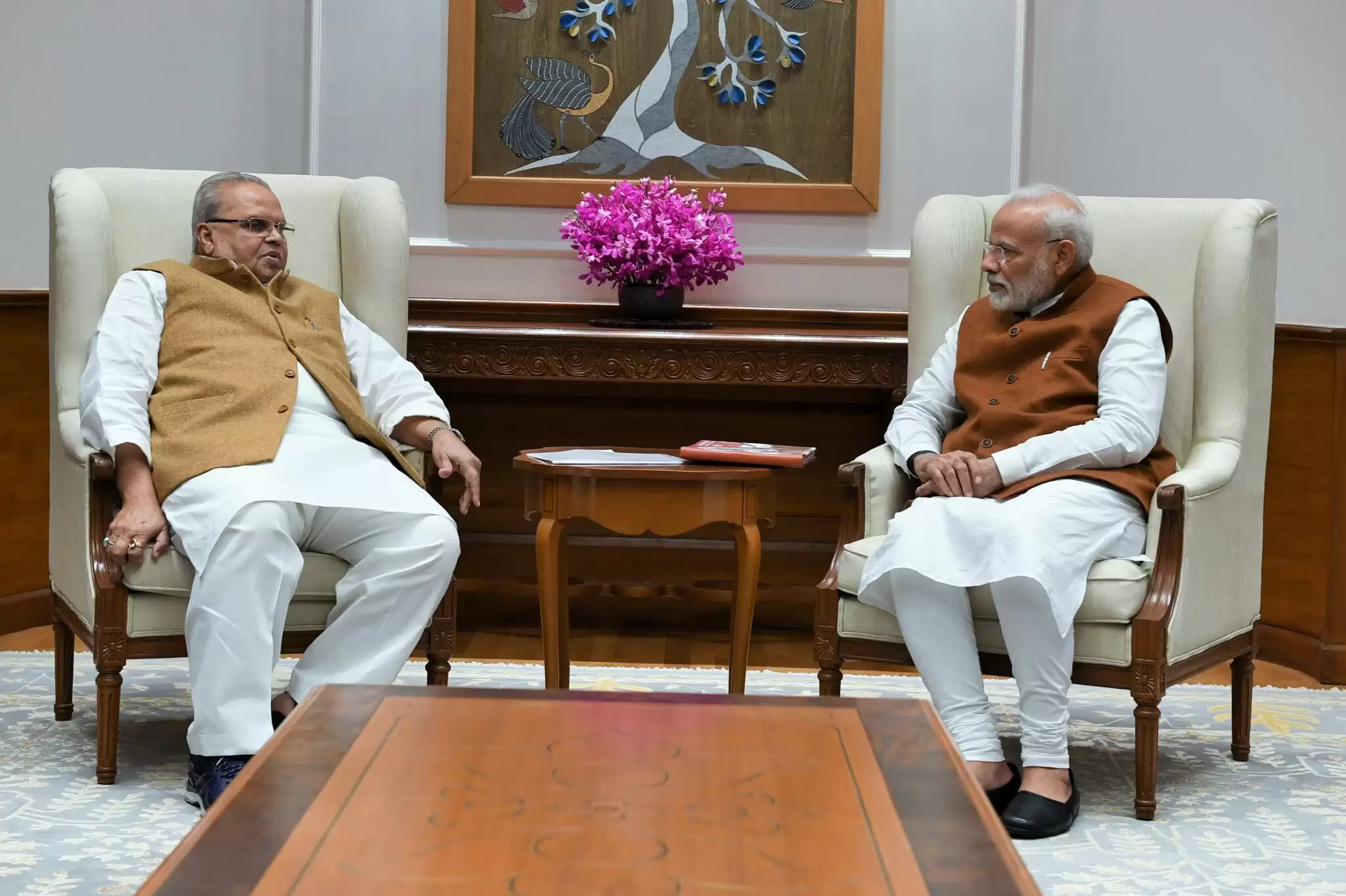 Loud Anti-BJP Voices of Satyapal Malik & Varun Gandhi
