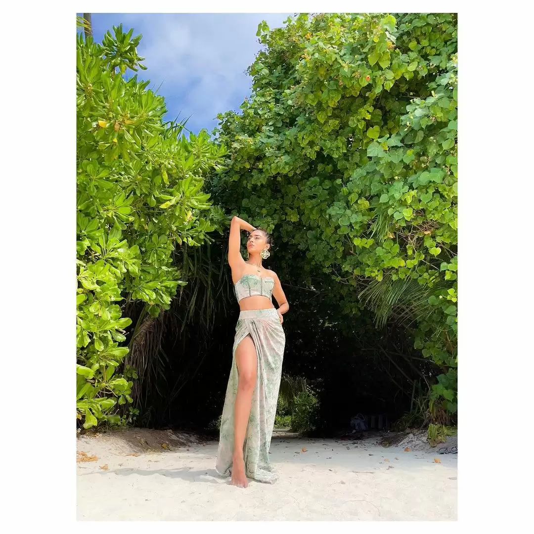 These glamorous pictures of Erica Fernandes you can’t miss!