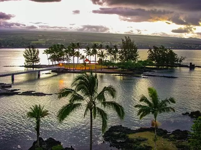Three Captivating American Towns! Must Visit