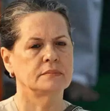 Grant advance payment to MGNREGA workers,’ Sonia Gandhi writes to PM Modi