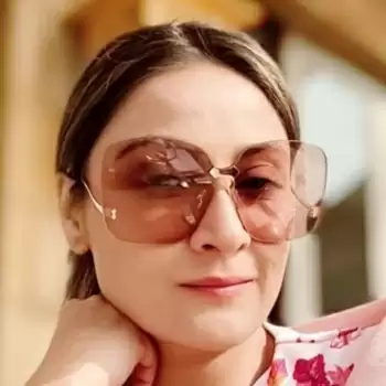 Urvashi shares Neha-Rohanpreet wedding pics