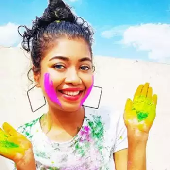 Model Sonali Haldar celebrates the festival of colour joyously; check out her Holi fun pictures!