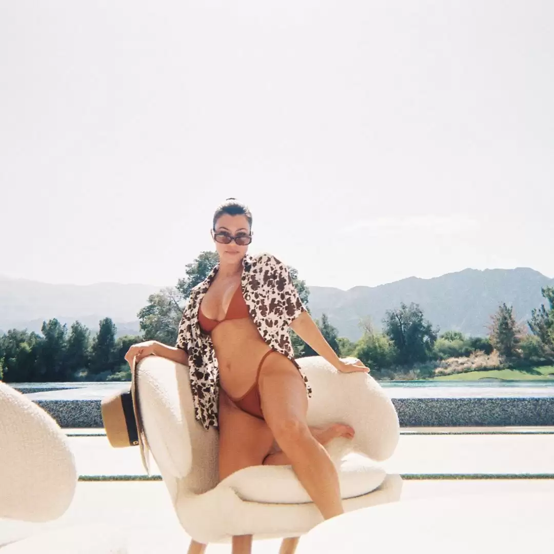 Kourtney Kardashian raises Temperature In Hot Bikinis.