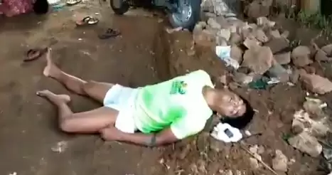 Visakhapatnam gas leaks: people scattered on the streets