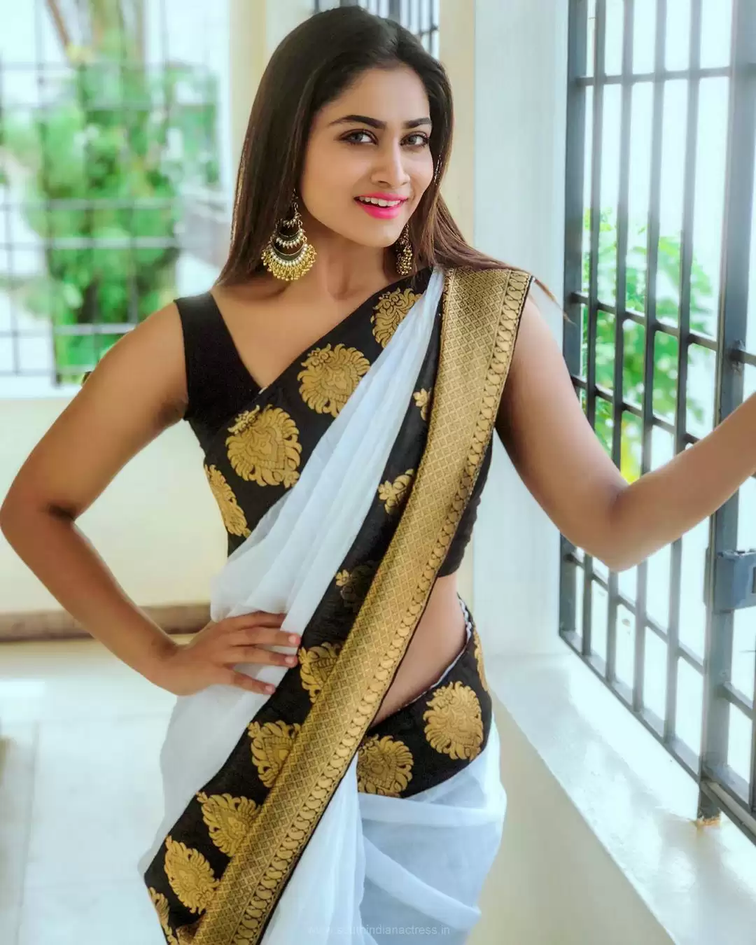 Captivating photos of Shivani Naryanan will steal your heart.