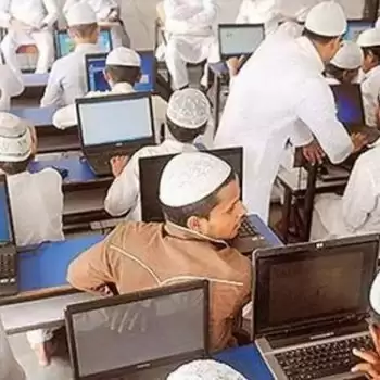 Online classes should also be started in Madarsas
