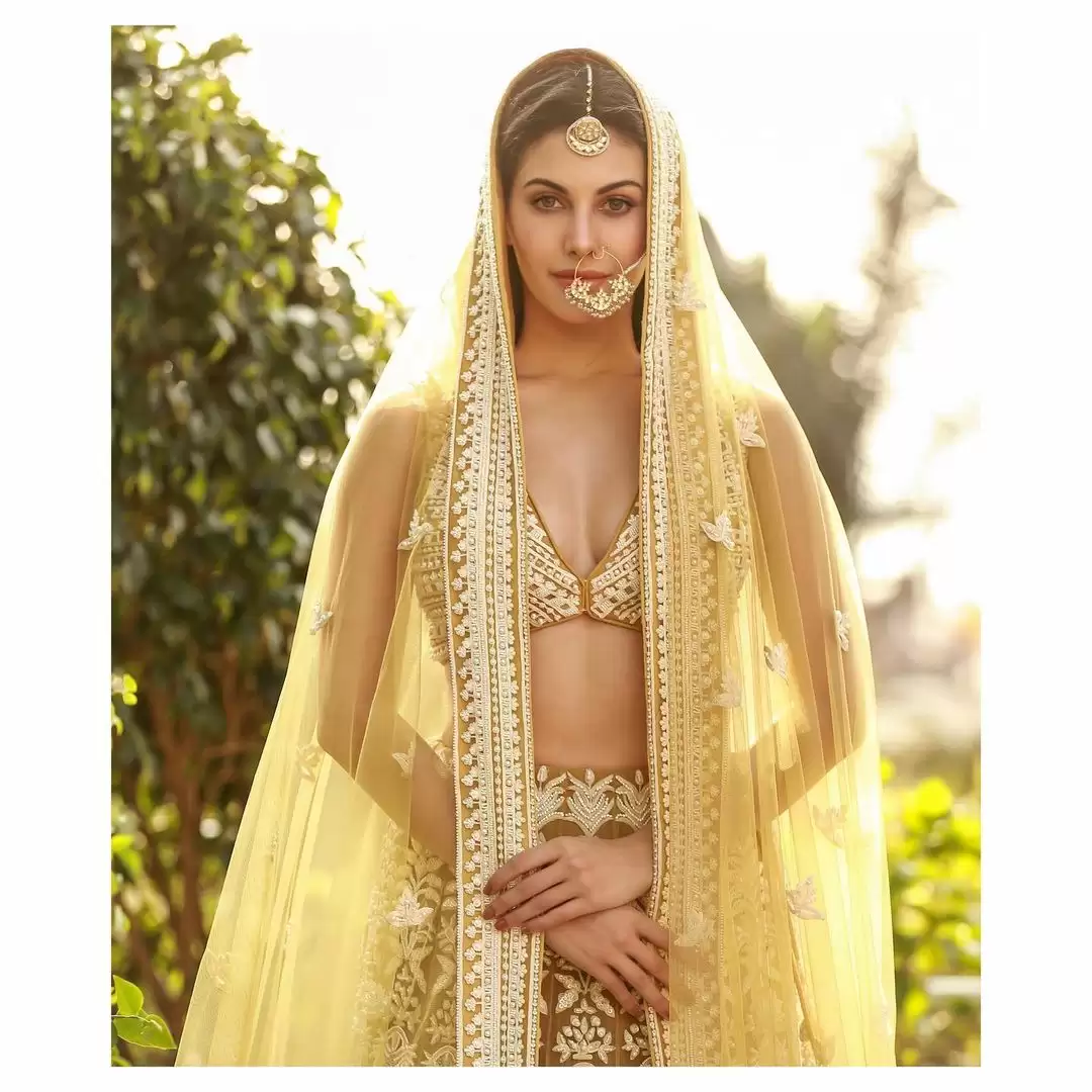 Entrancing pictures of Amyra Dastur you simply can’t give a miss!