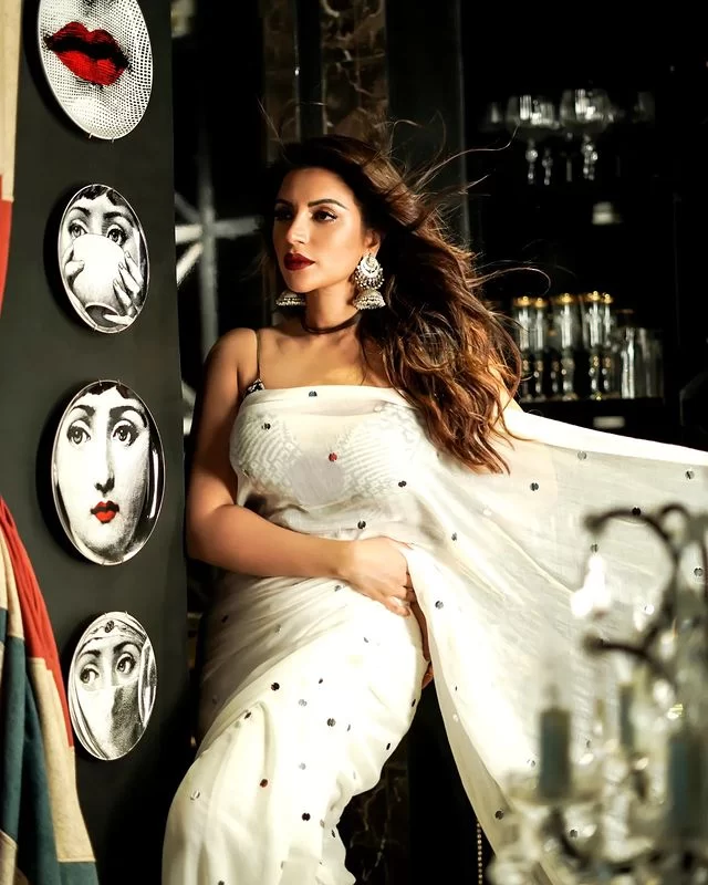 ShamaSikander7 Buziness Bytes Shama Sikander