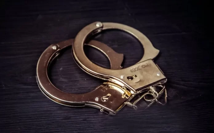 Gang blackmailing couples busted in Noida, four held
