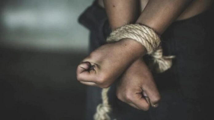 Man held for lifting child in UP’s Agra