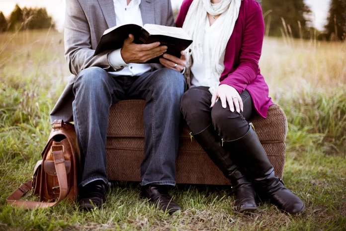couple studying together