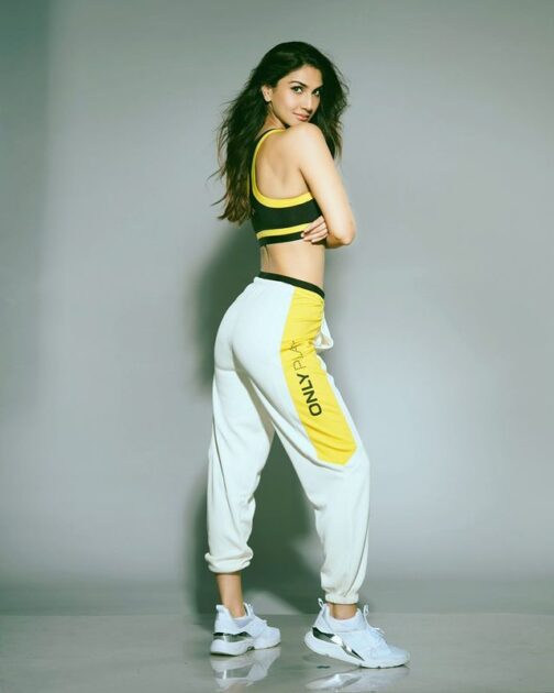 Vaani-Kapoor-4 - Buziness Bytes Vaani Kapoor