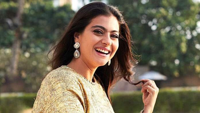 kajol smiling