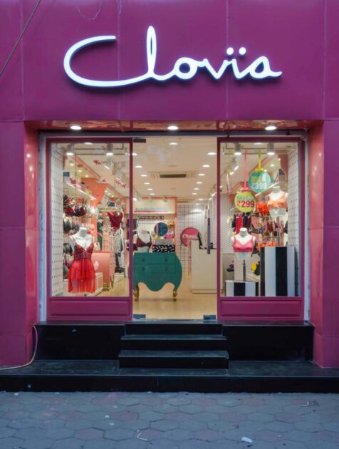 Clovia