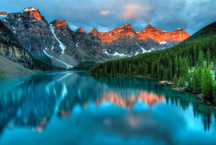 lake in canada