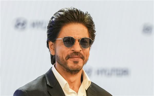 shah rukh khan with cooling glasses