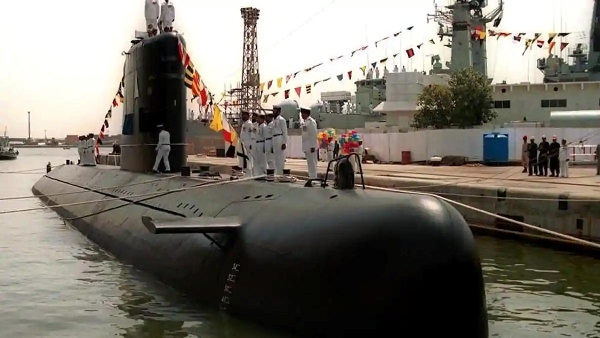 Karachi's Chinese Warships and Submarines