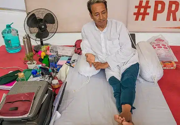 Force-Feeding for Sonam Wangchuk
